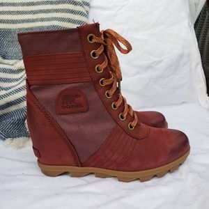Sorel Lexie wedge booties